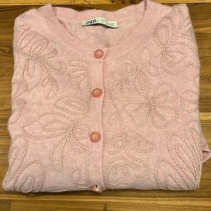 Zara cardigan sweater with embroidery detail. Size small. Great condition